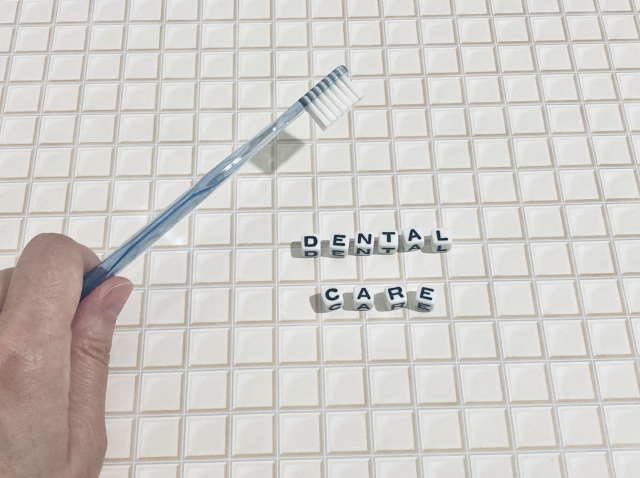 歯ブラシとDENTALCARE